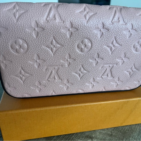 Louis Vuitton Félicie Pochette - Rose - Picture 4 of 5